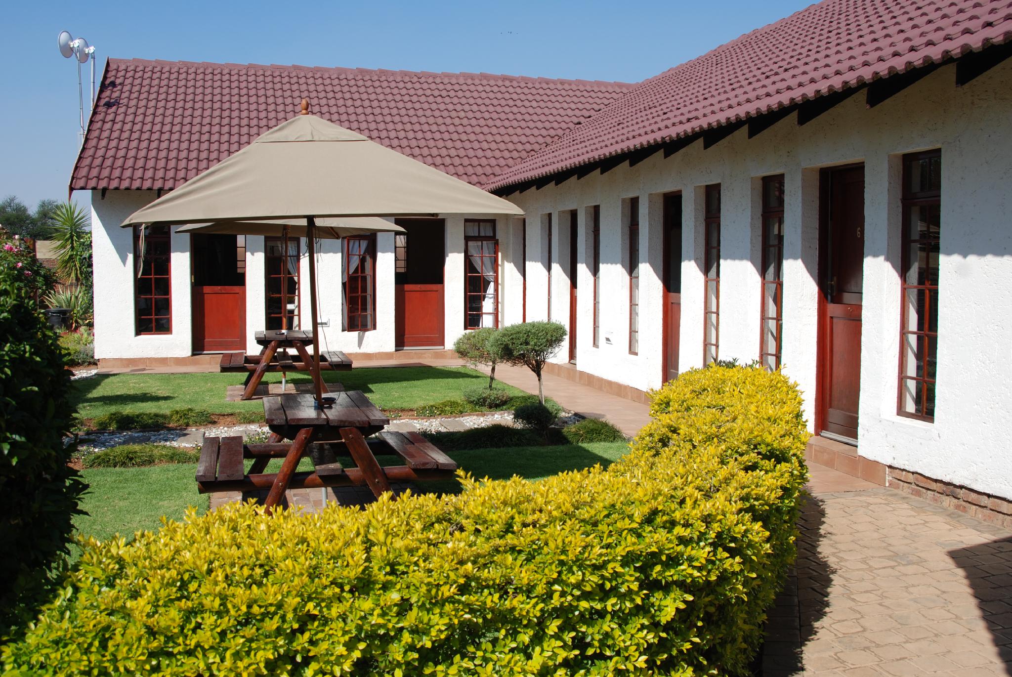Journey's Inn Africa Guest Lodge