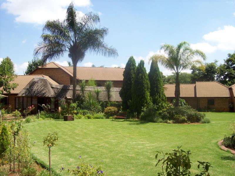 Mannah Executive Hotel and Conference Center