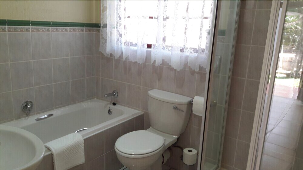 Sugar Rose Guesthouse - Kempton Park B&B