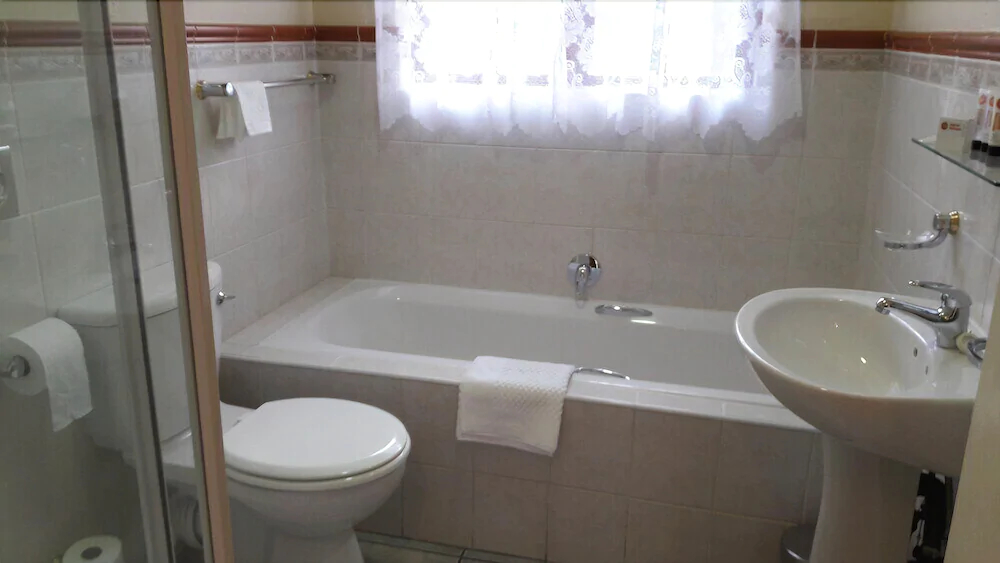 Sugar Rose Guesthouse - Kempton Park B&B