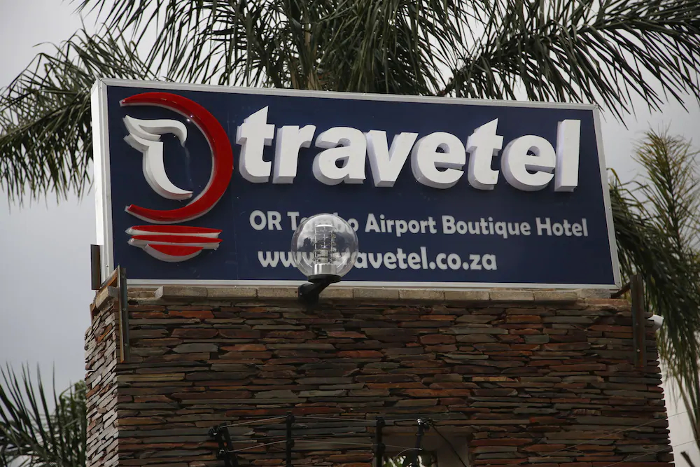 Travetel Or Tambo Airport Hotel