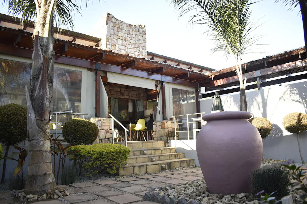 Zora Guesthouse And Spa