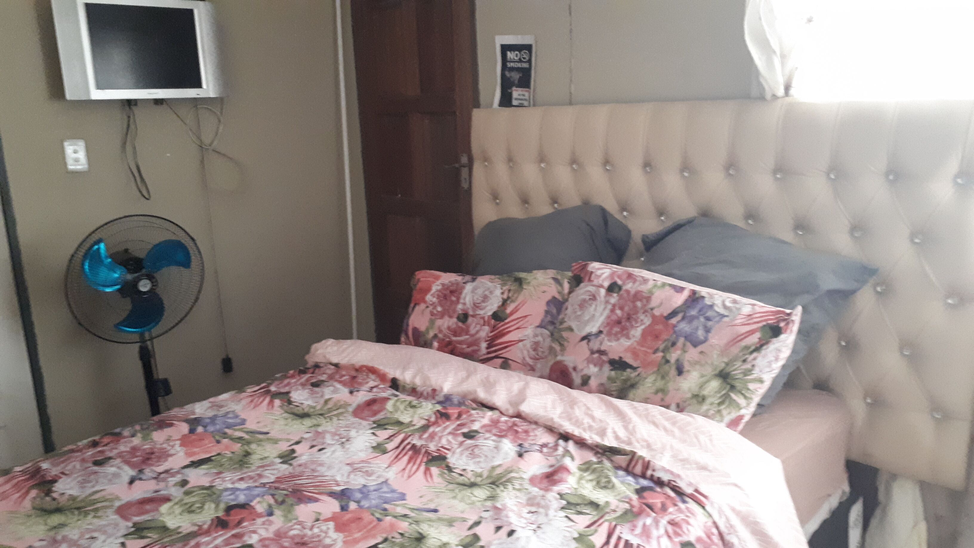 C- Land Guest House Meyerton