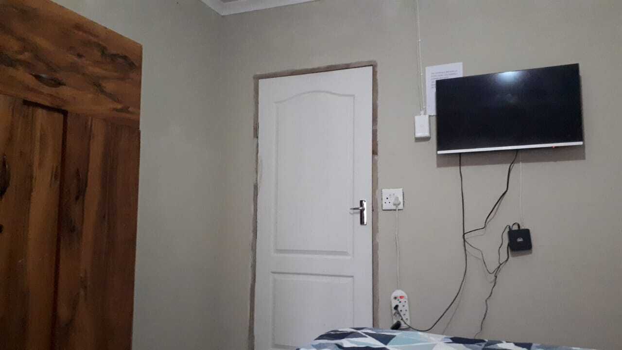 C- Land Guest House Meyerton