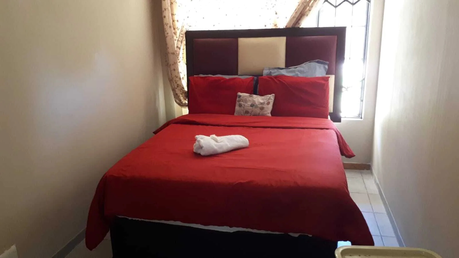 C- Land Guest House Meyerton