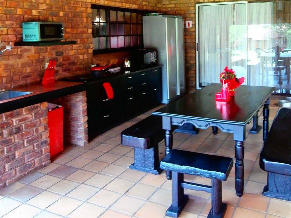 African Footprints Lodge