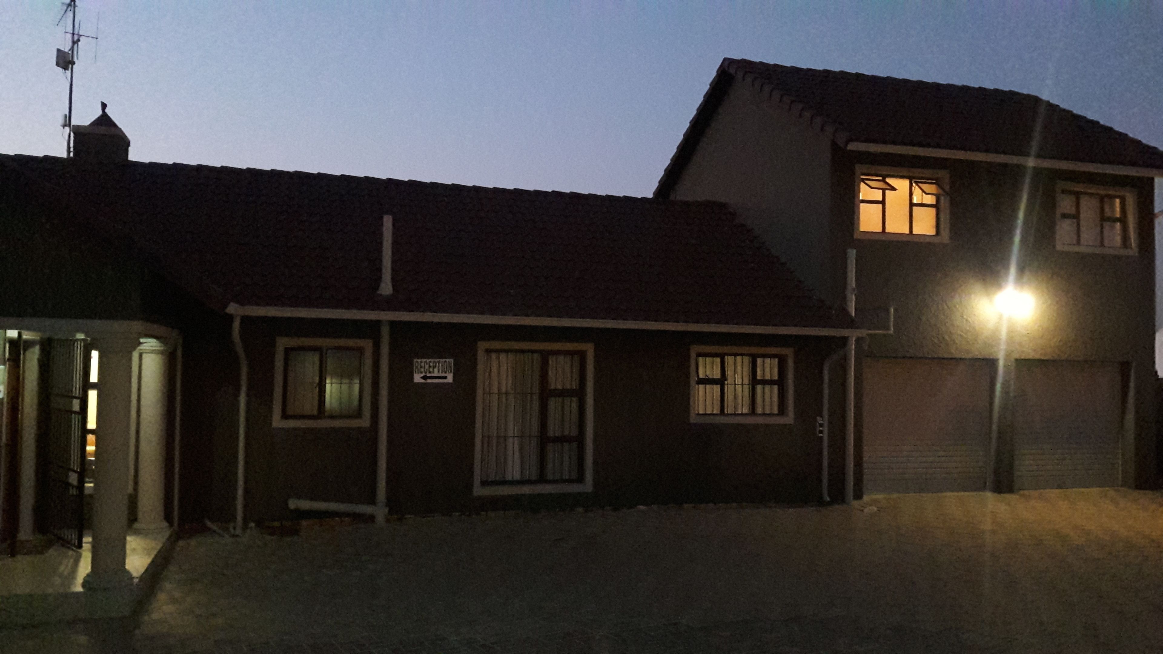 Alimop Lodge Inn Bed and Breakfast