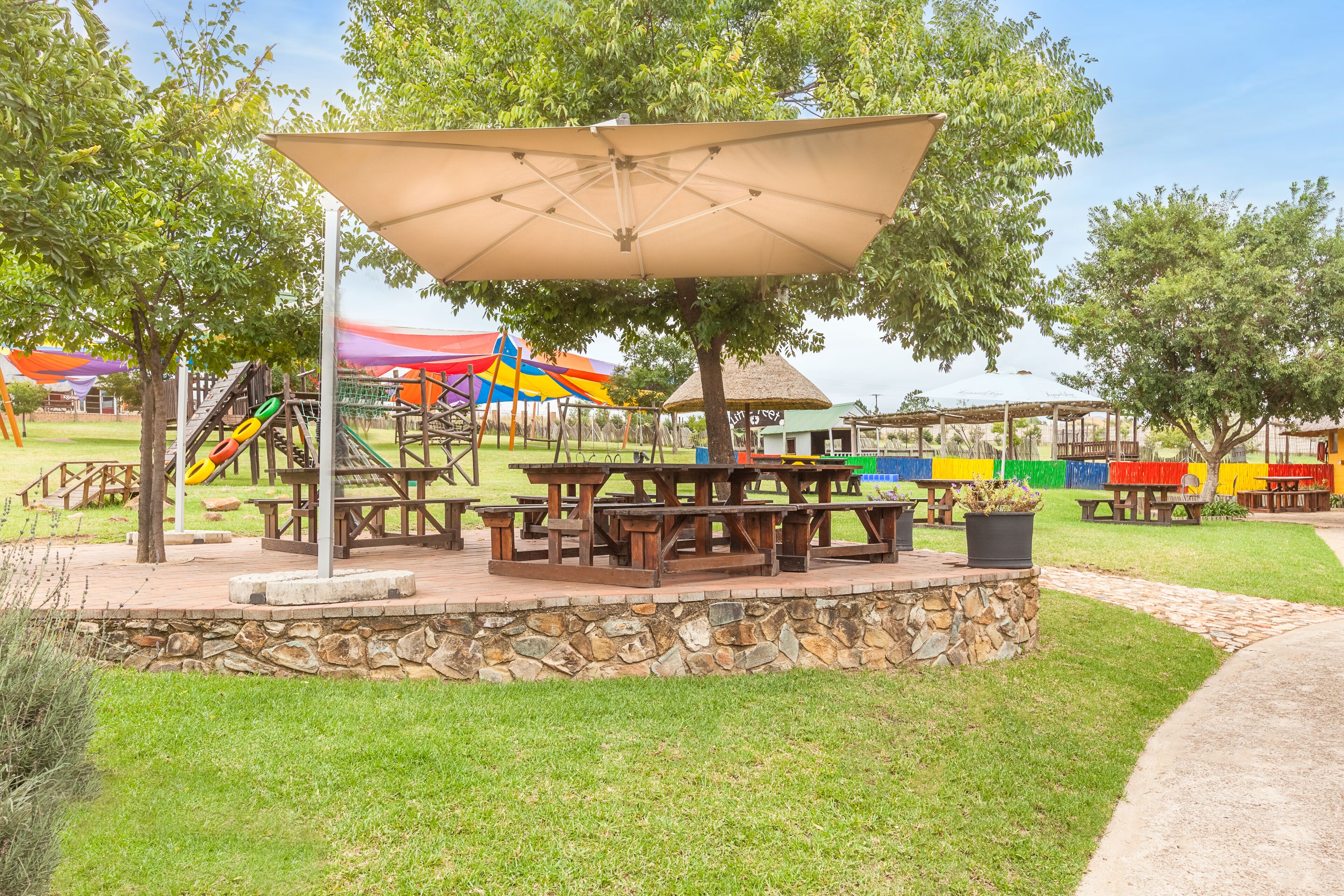 Riverstone Lodge