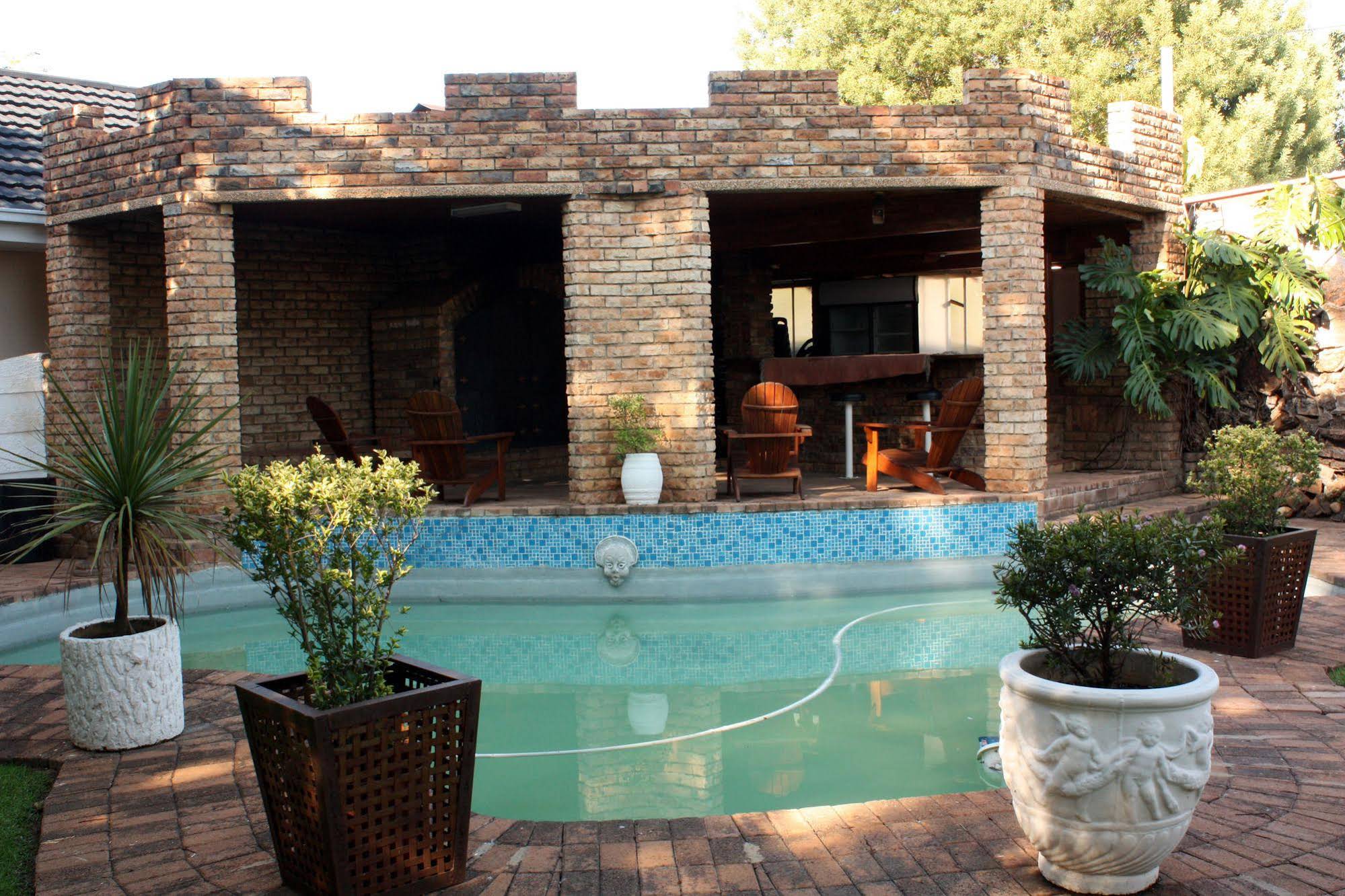 Just Tiffany Guest House