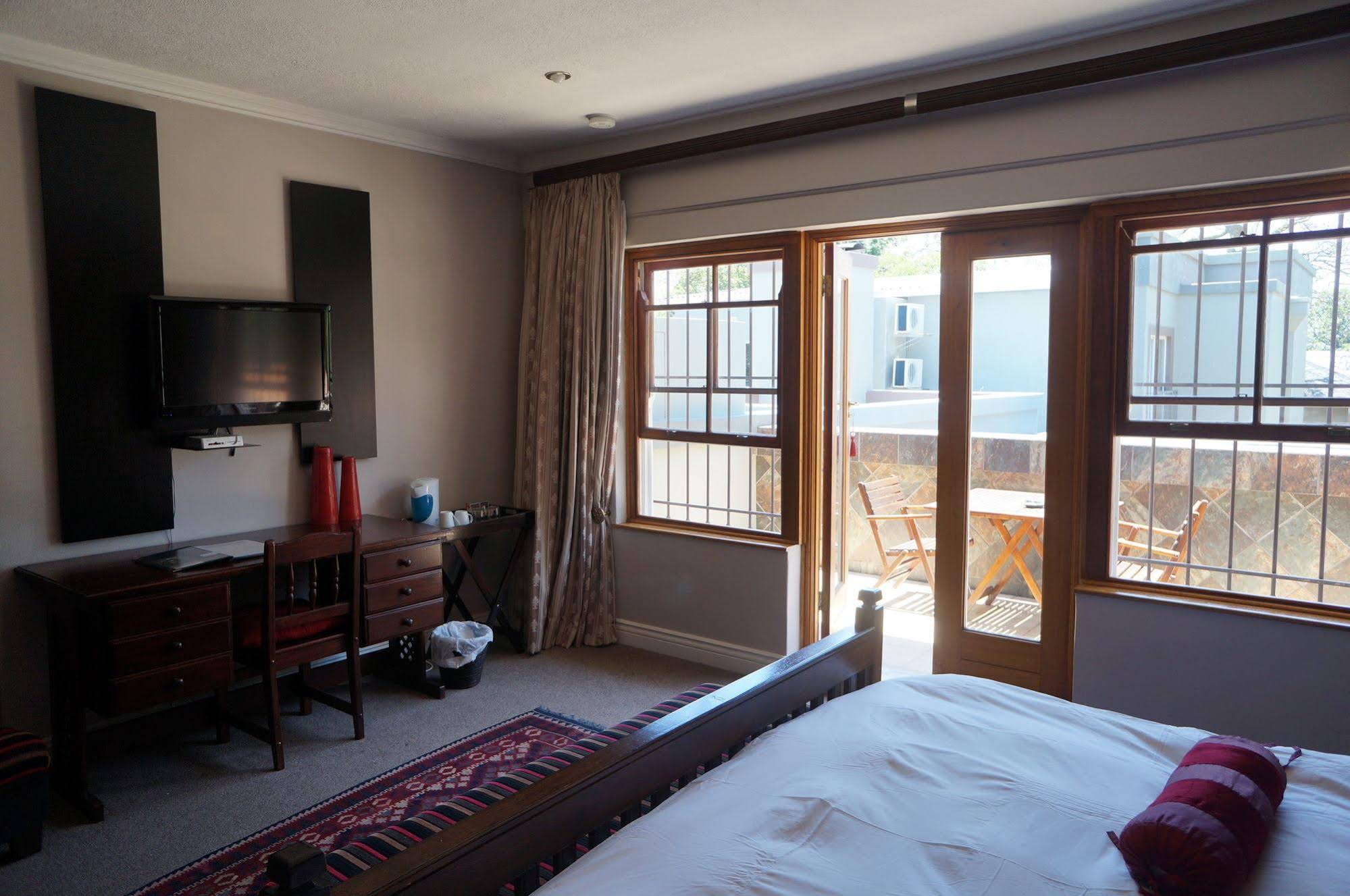 314 On Clark Guest House
