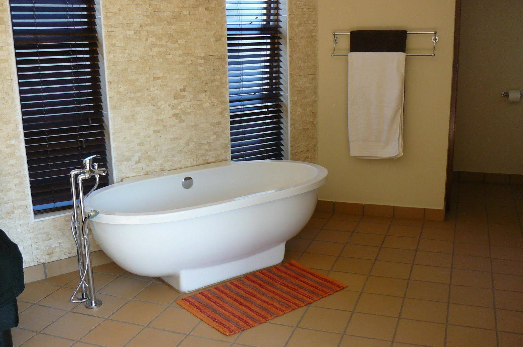 Abafazi Guest House