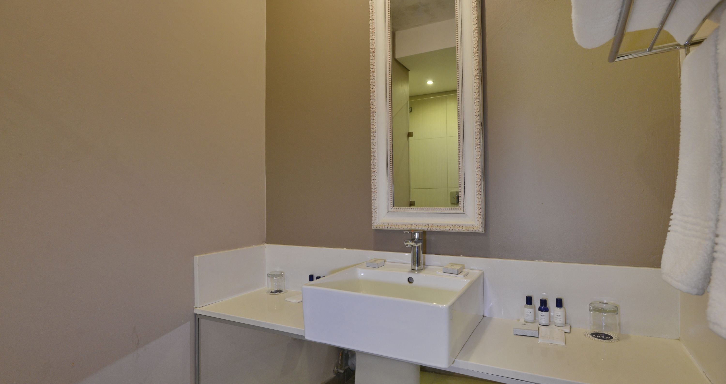 ANEW Hotel Hatfield