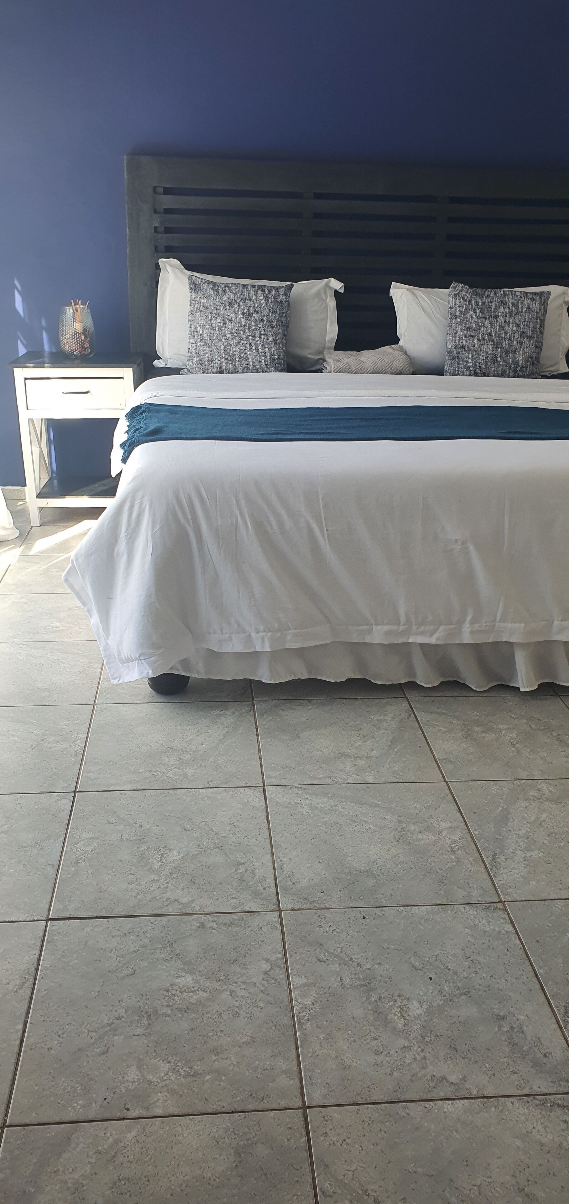 Anopam Guest House