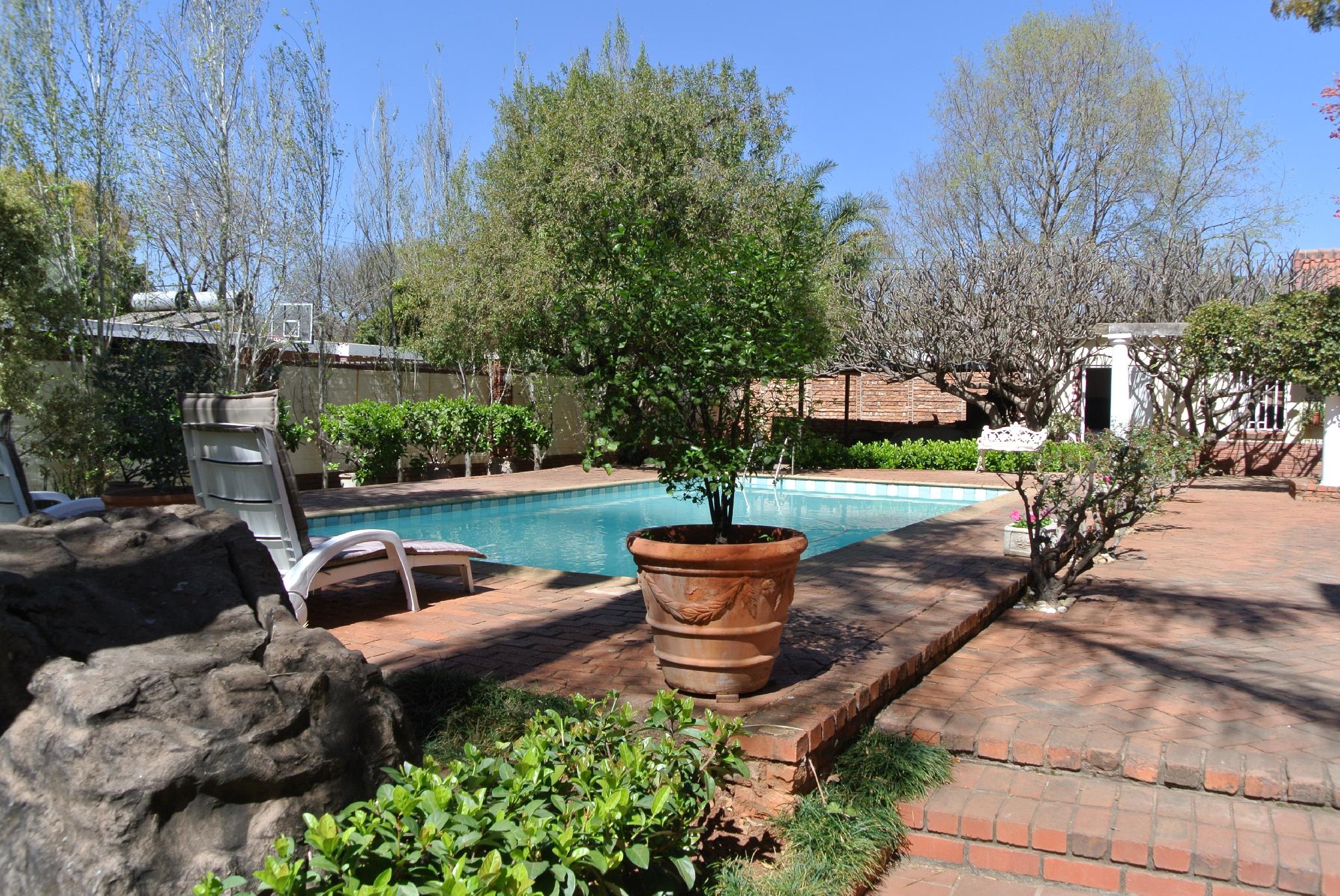 Brooklyn Manor Guesthouse