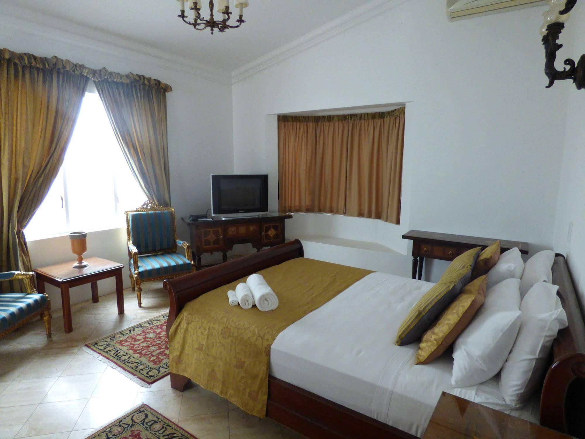 Waterkloof Mansion Boutique Hotel
