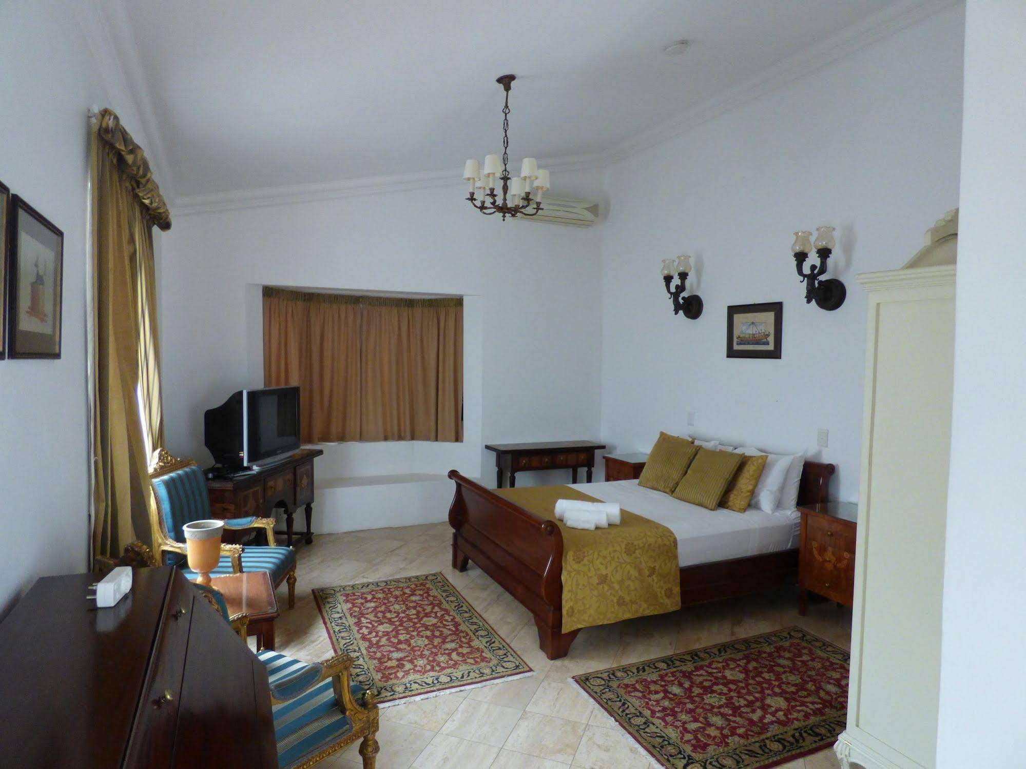 Waterkloof Mansion Boutique Hotel