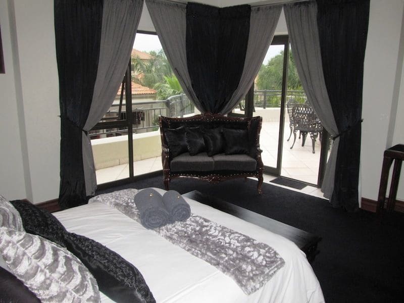 Casa Flora Guesthouse