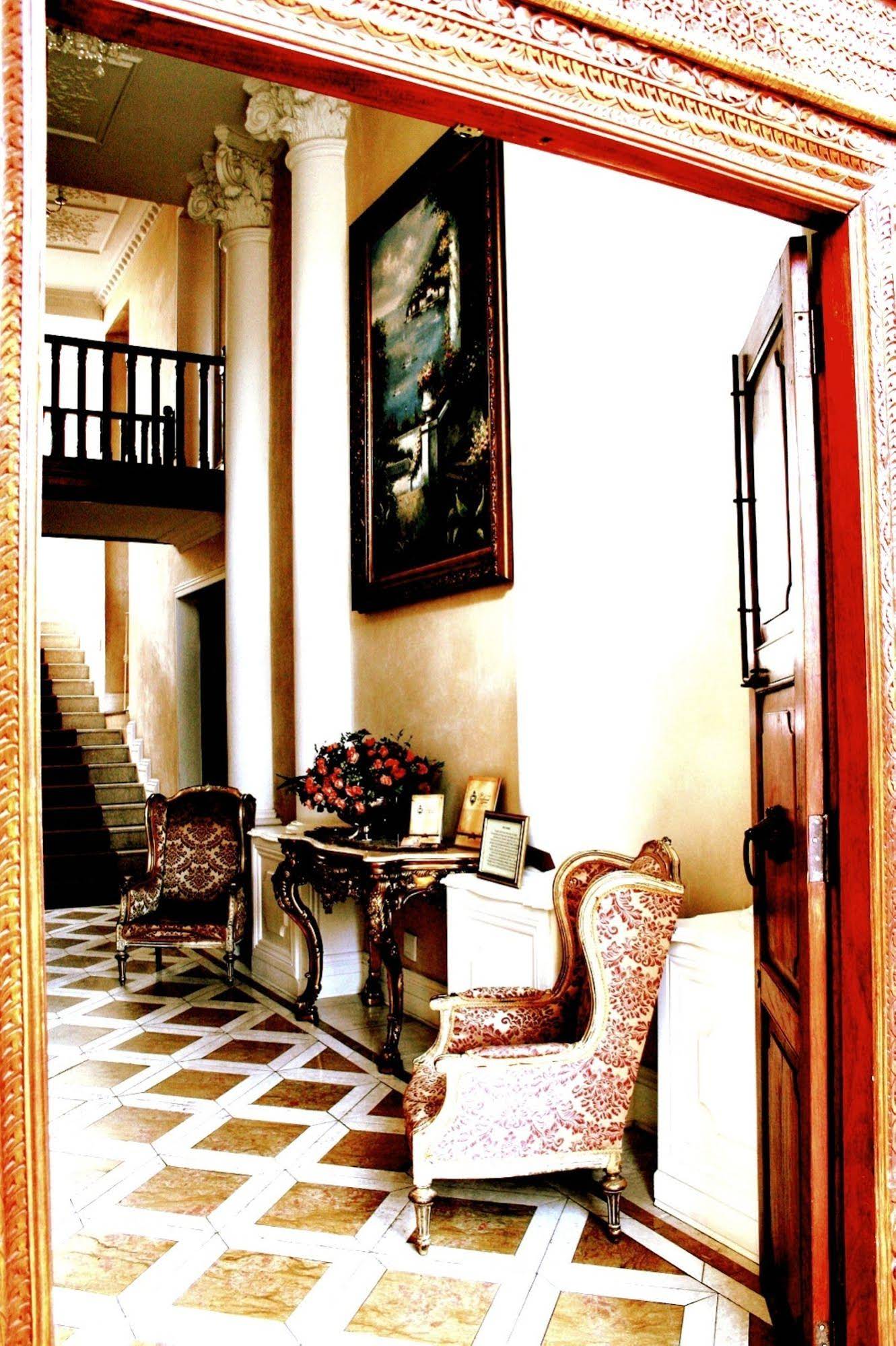 Cricklewood Manor