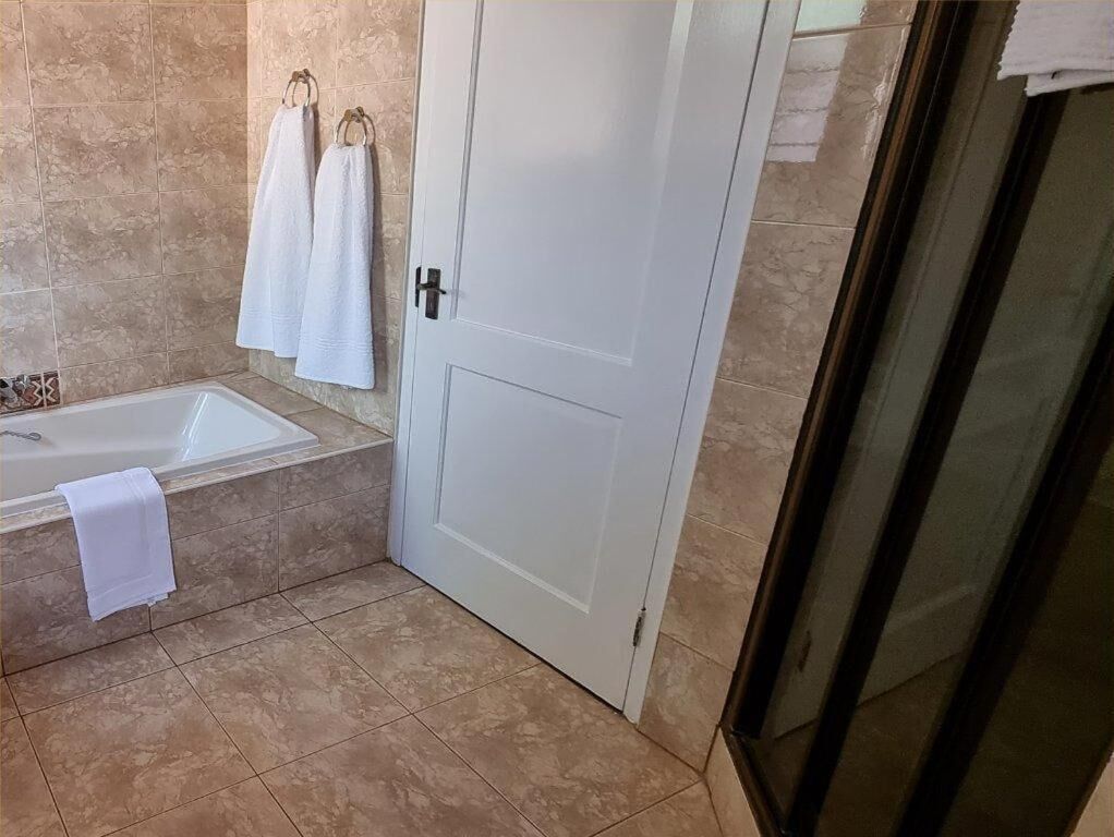 Cussonia Country Home