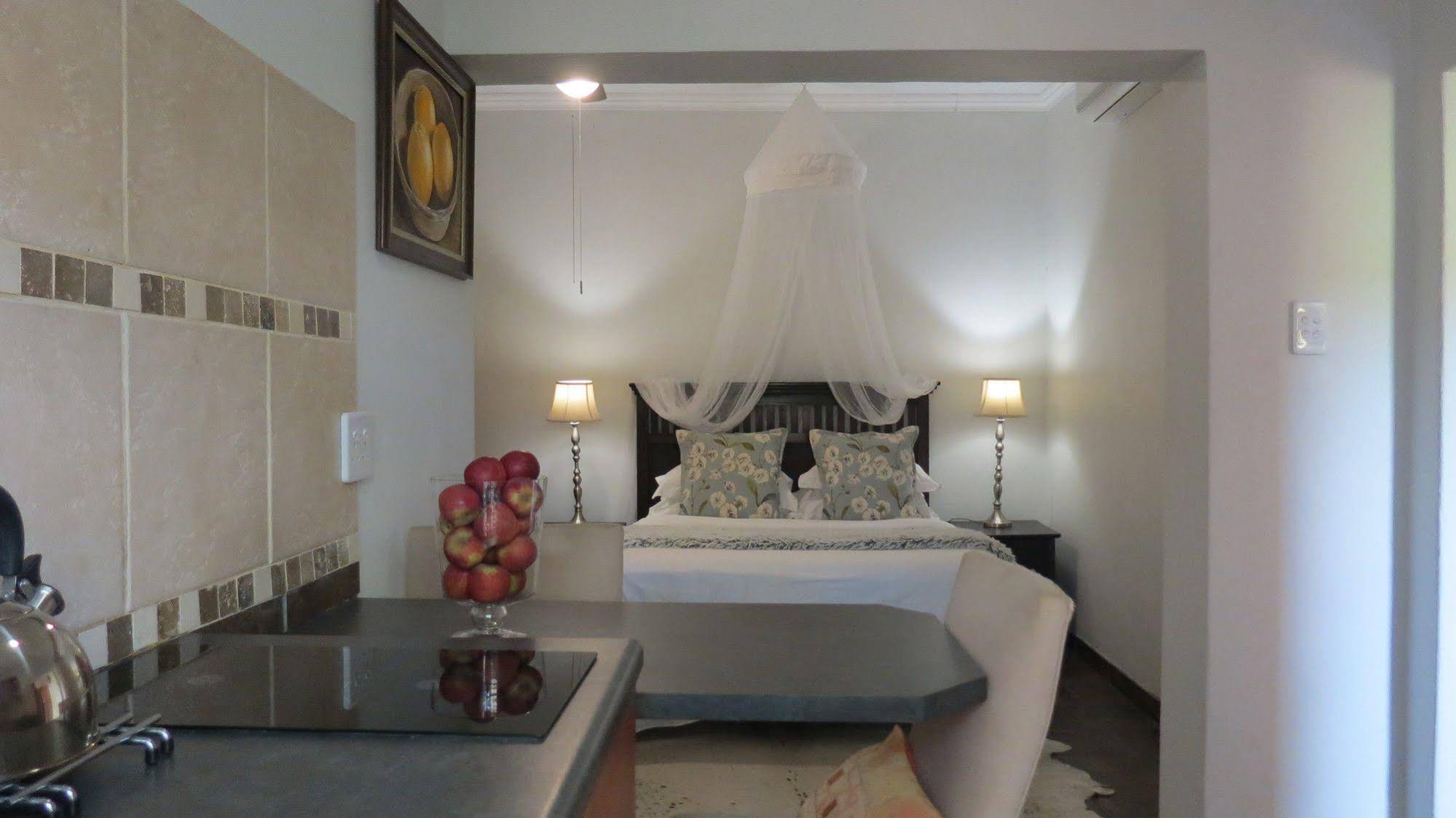 Dinkwe Lodge & Guest House