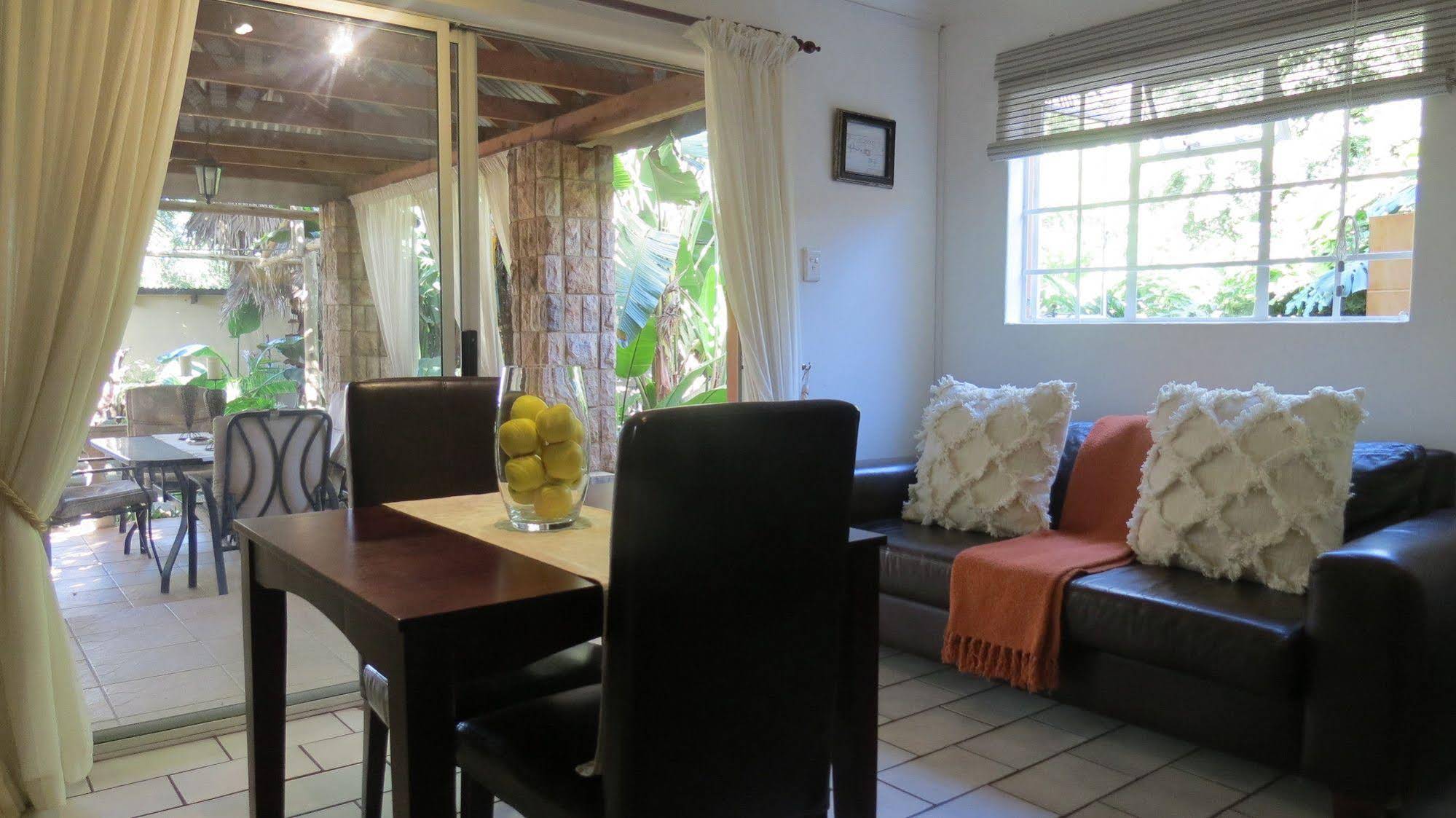 Dinkwe Lodge & Guest House