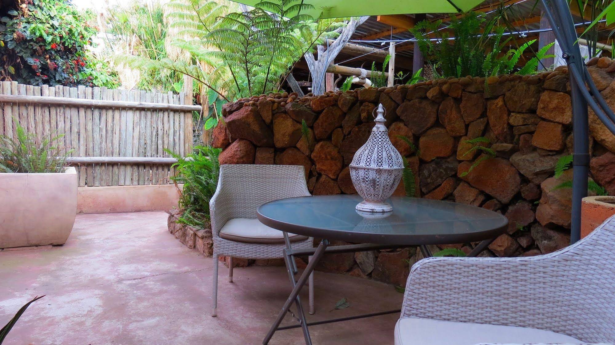 Dinkwe Lodge & Guest House