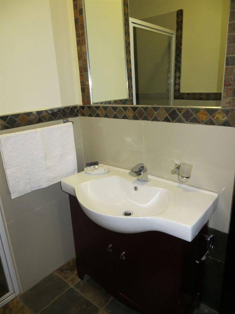 Dunwoodie Travel Lodge