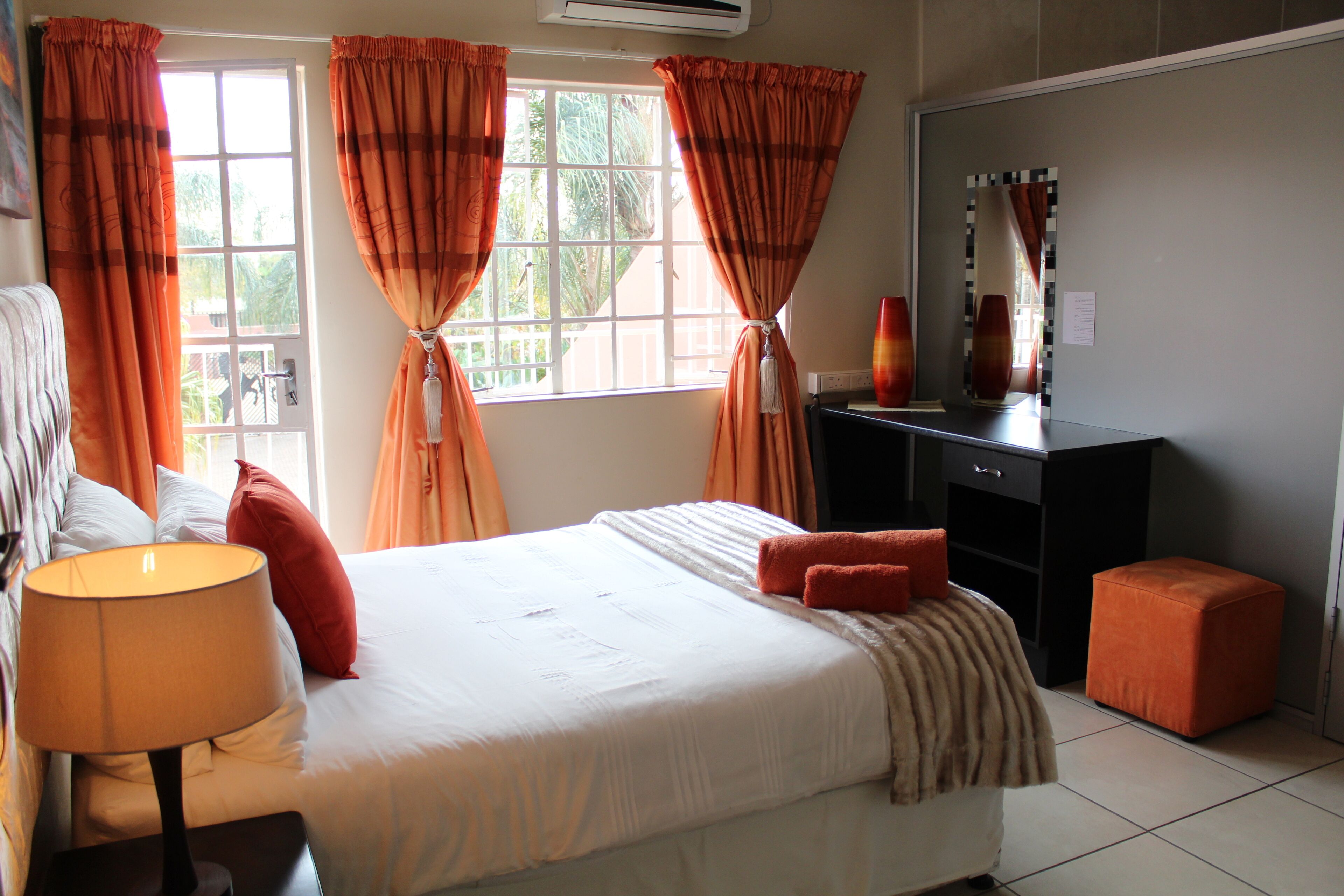 El Gran Chaparral Guest House