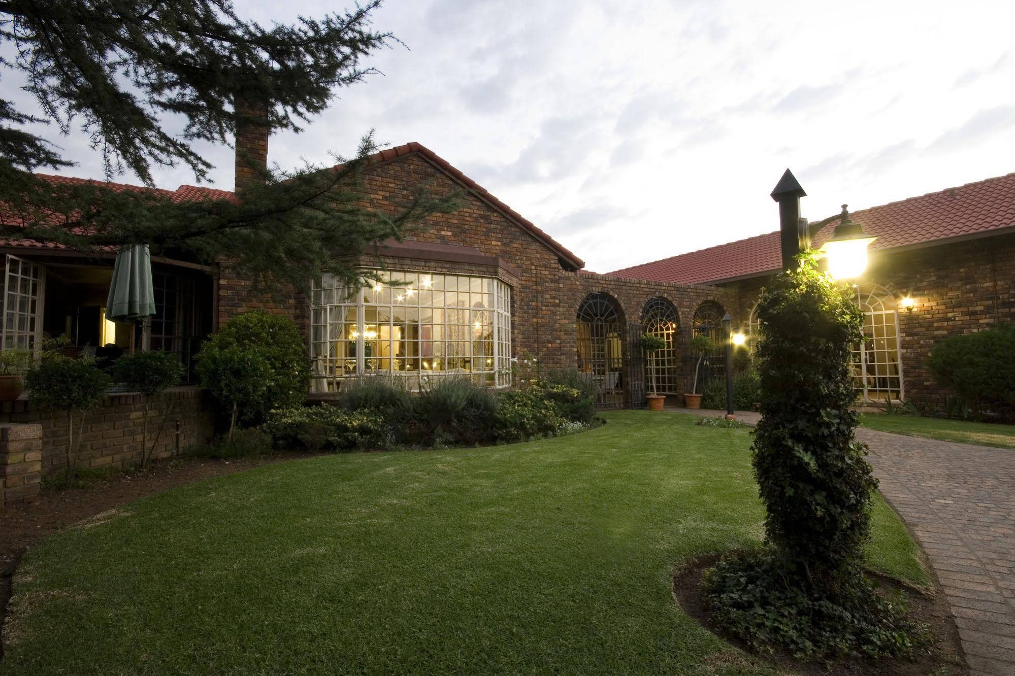 Farmers Folly Guest House