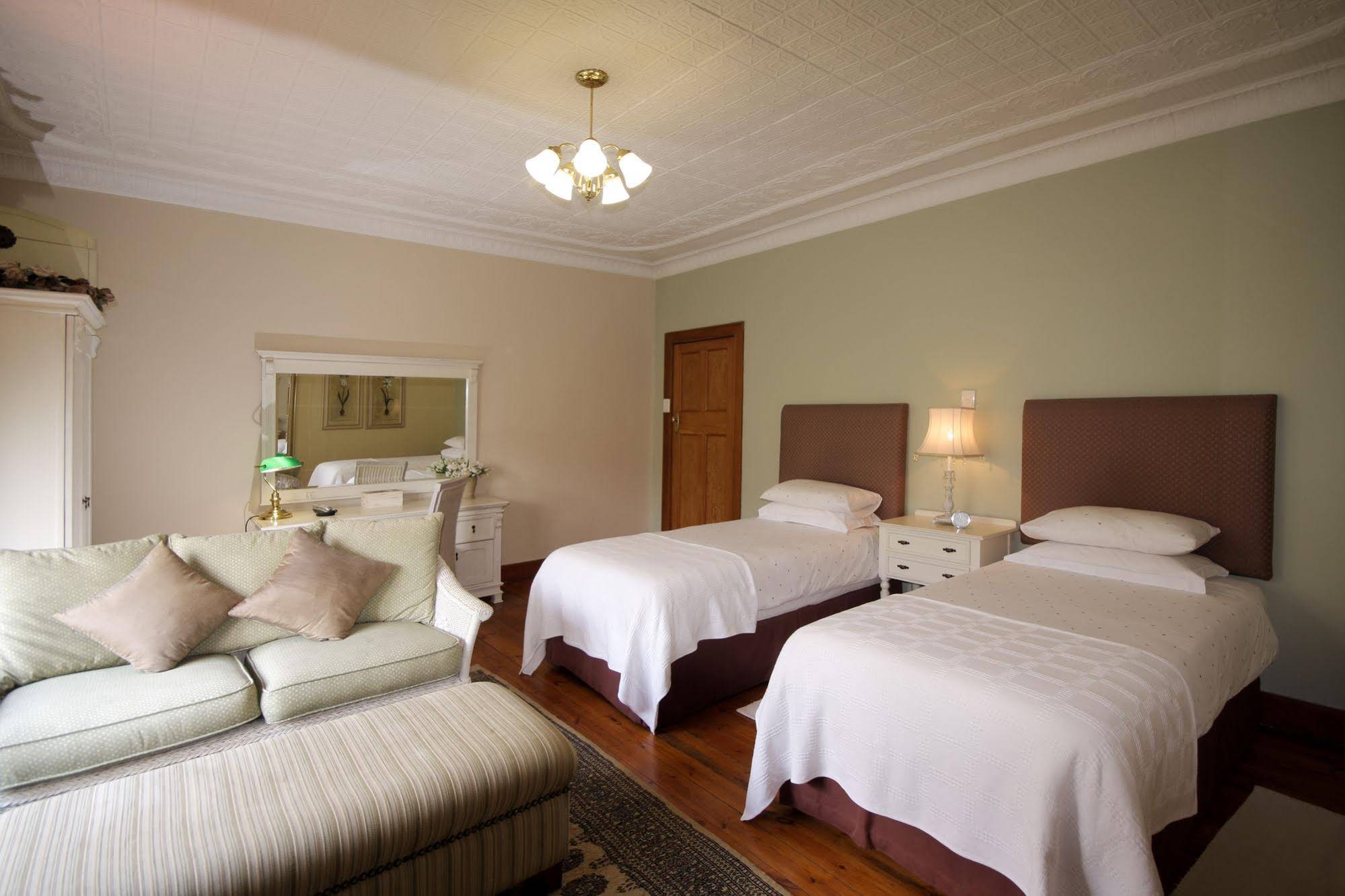 Shani Guest House