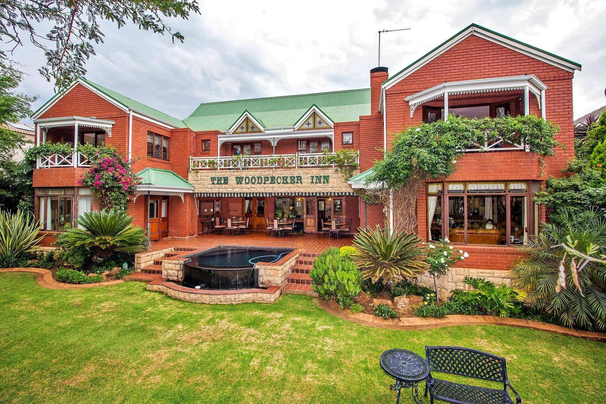 The Woodpecker Inn