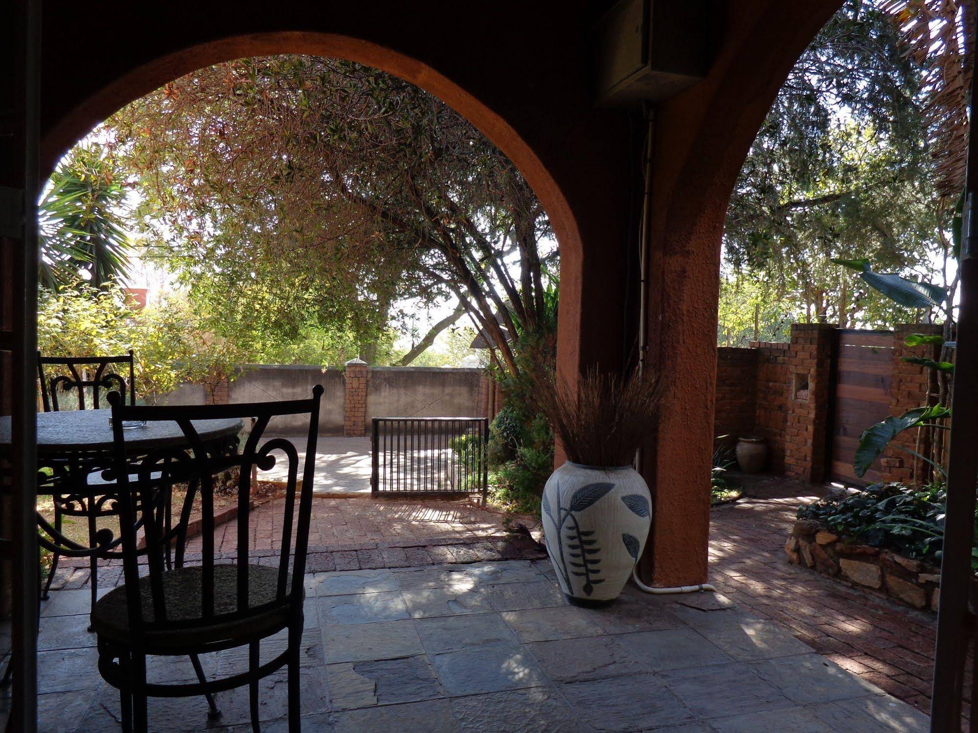 Treetops & Treats Guest House