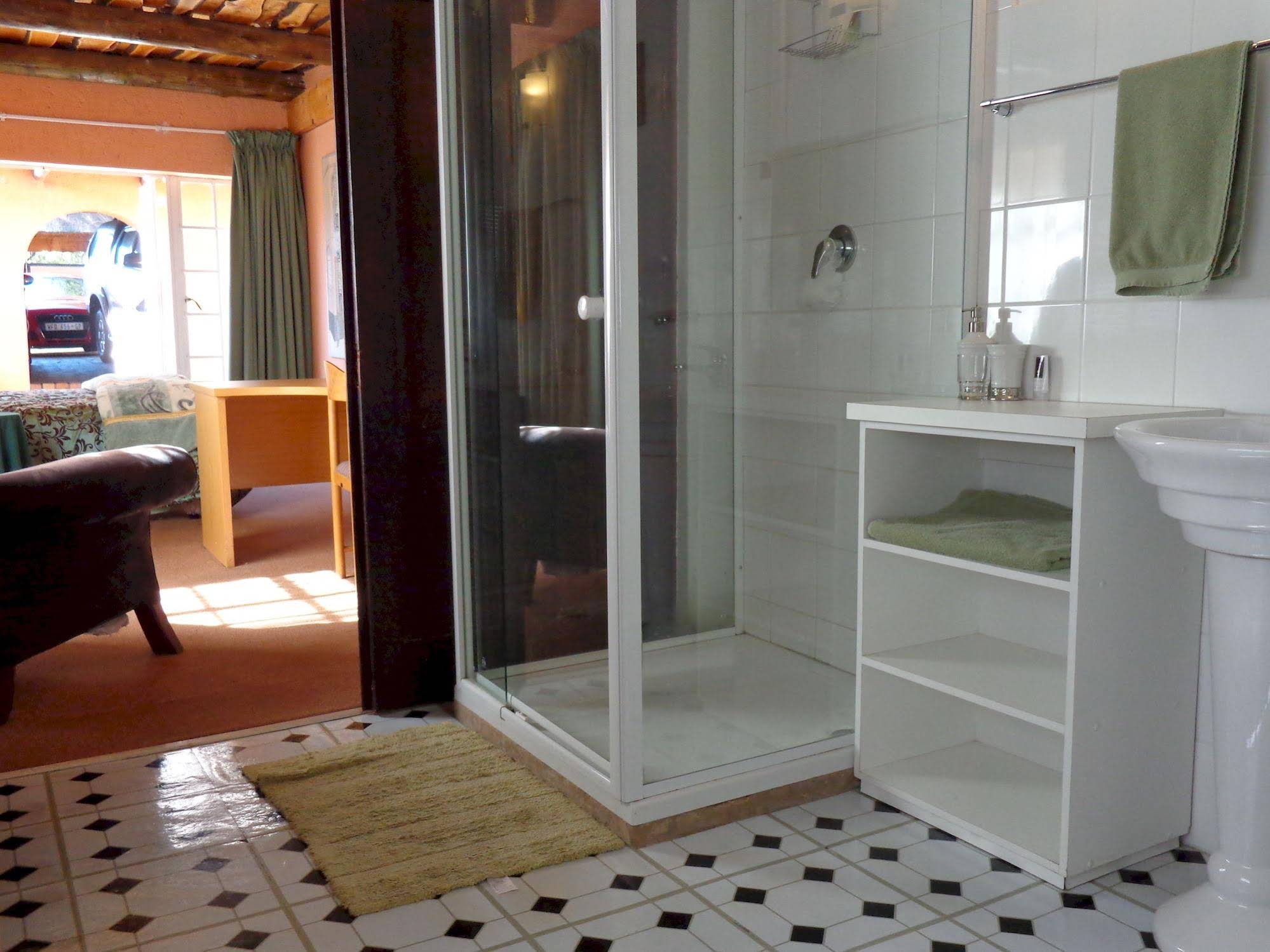Treetops & Treats Guest House