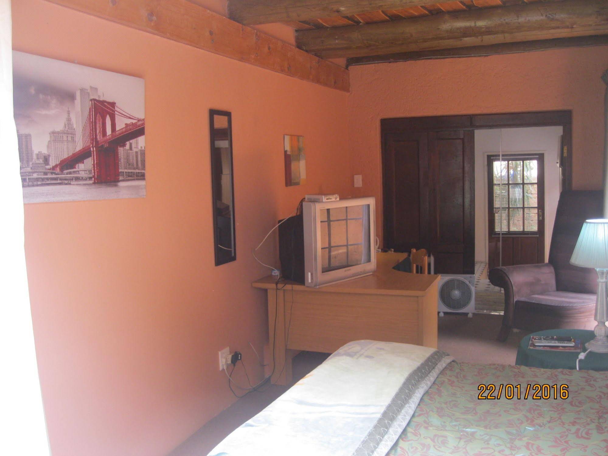 Treetops & Treats Guest House