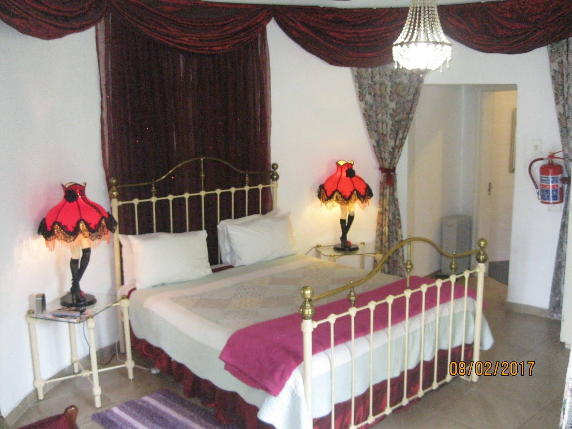 Treetops & Treats Guest House