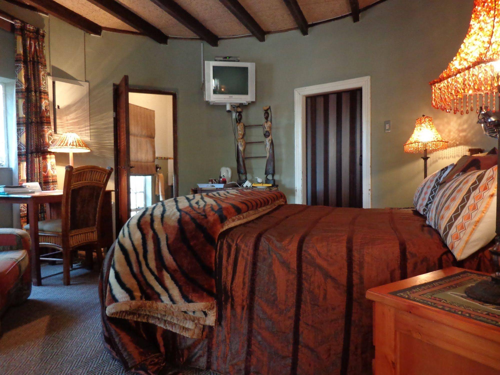 Treetops & Treats Guest House