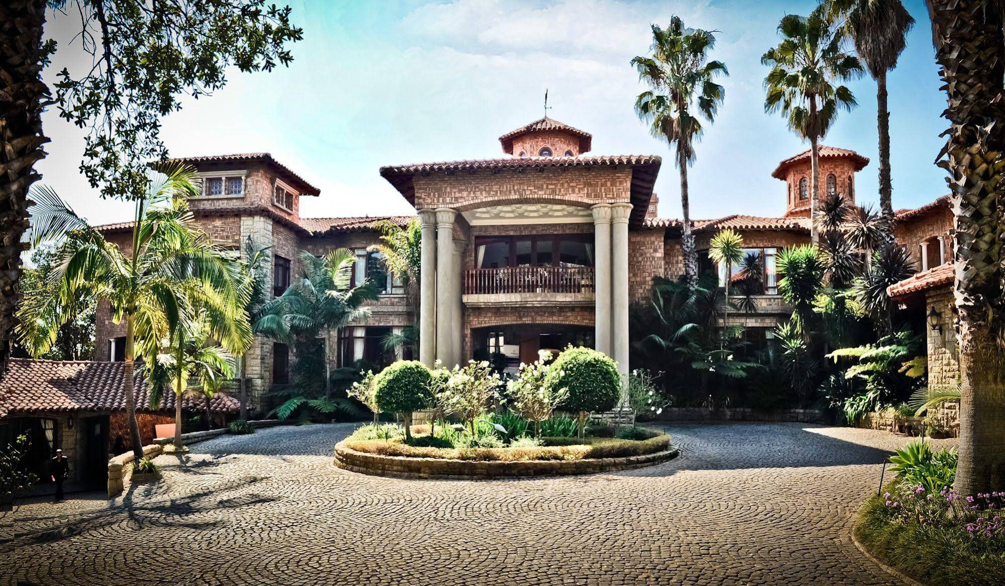 Apogee Boutique Hotel & Spa