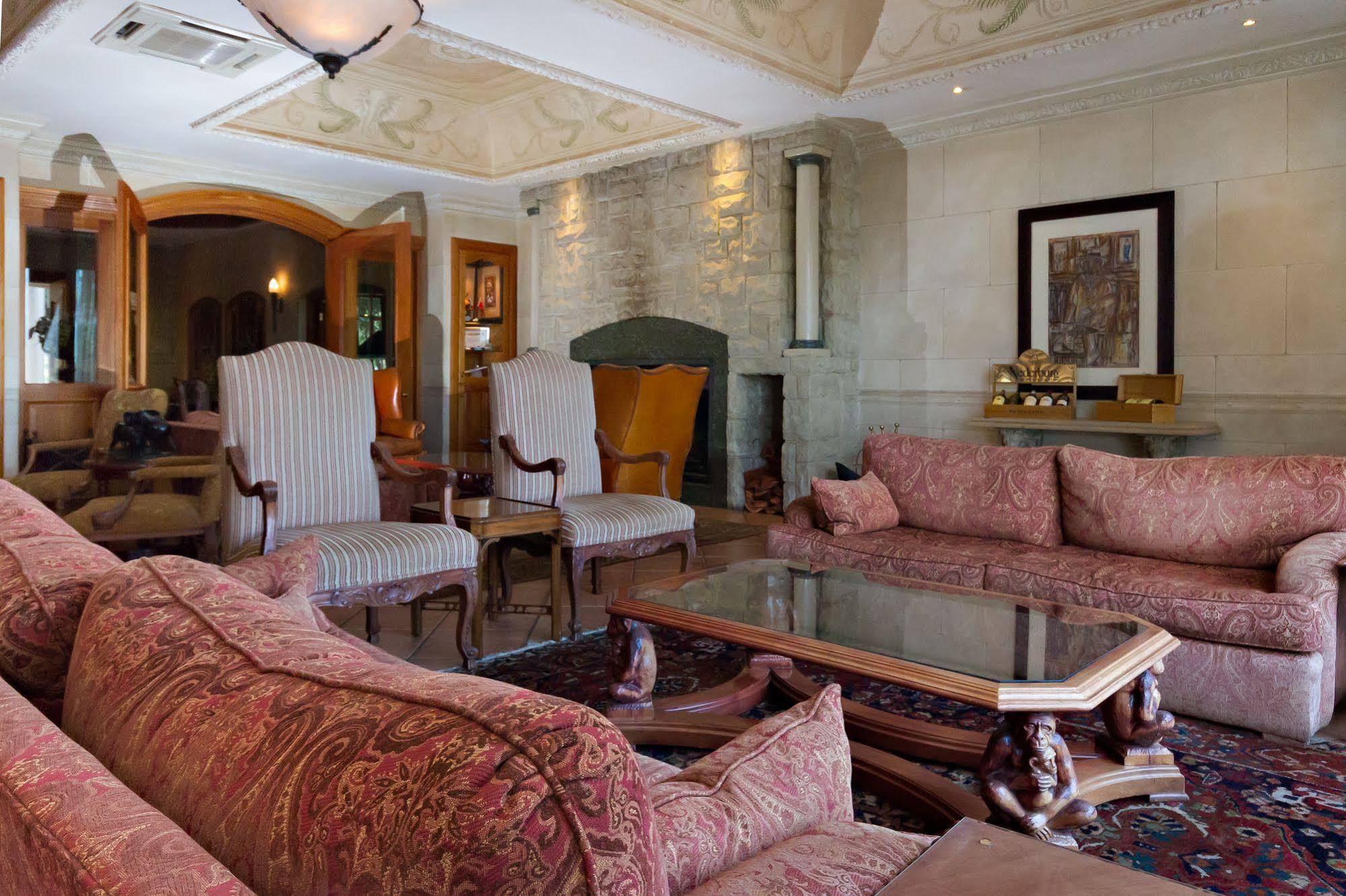 Apogee Boutique Hotel & Spa