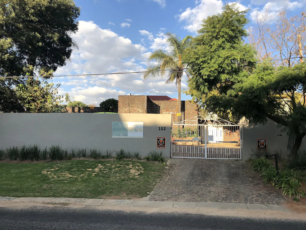 Dossa Guest House