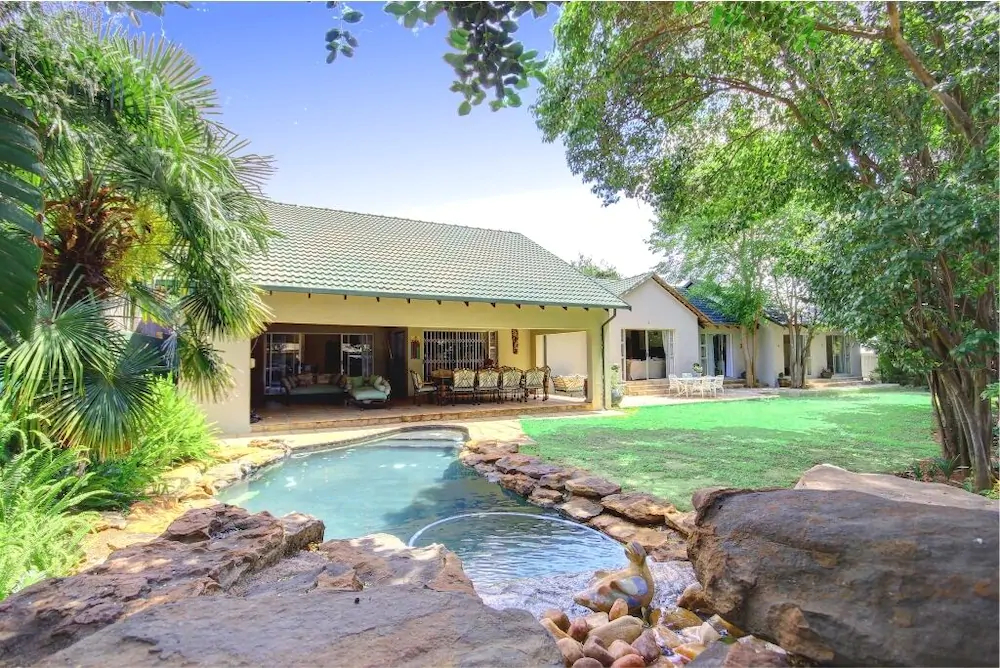 Lenox Lodge Guesthouse