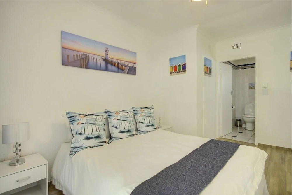 Lenox Lodge Guesthouse
