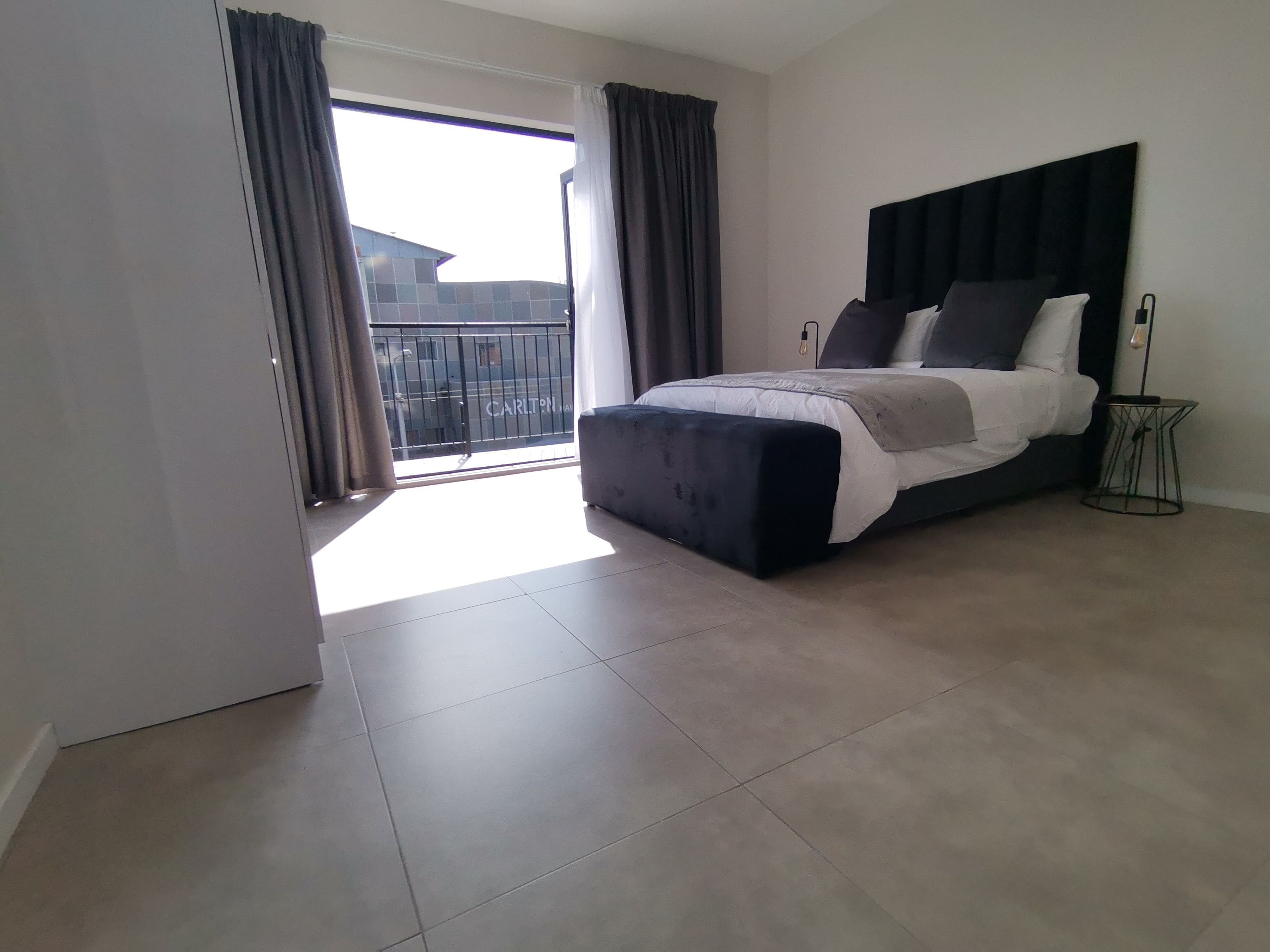 MINT Apartments Greenside