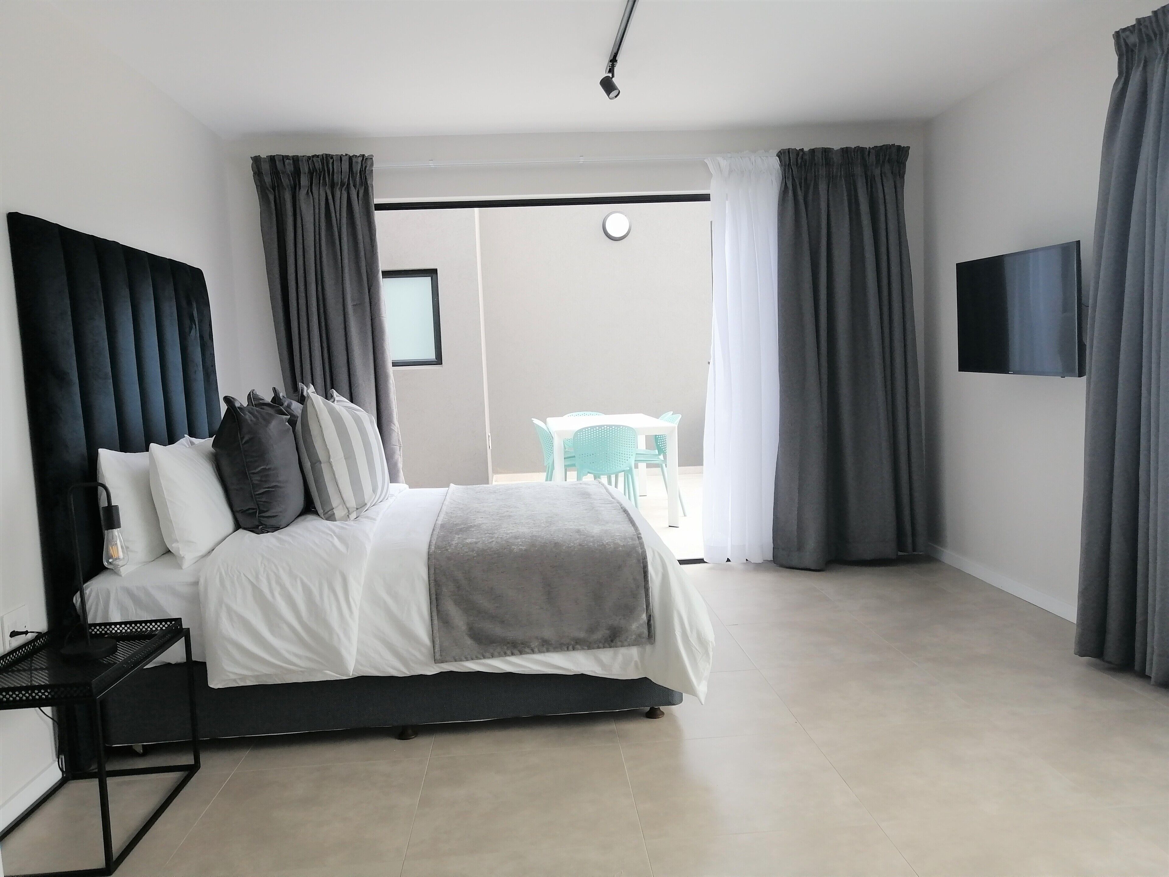MINT Apartments Greenside