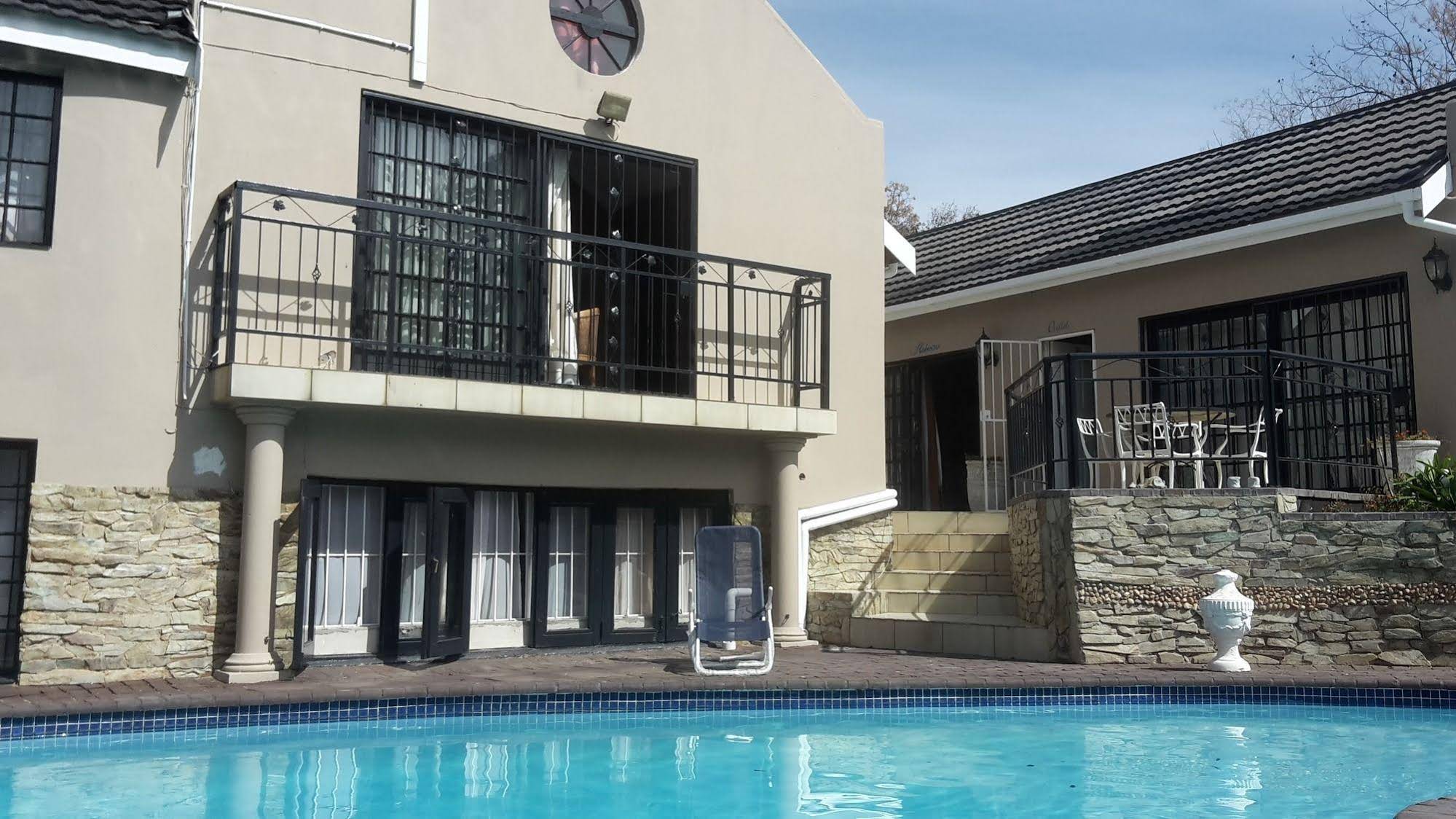 Muco Guest House
