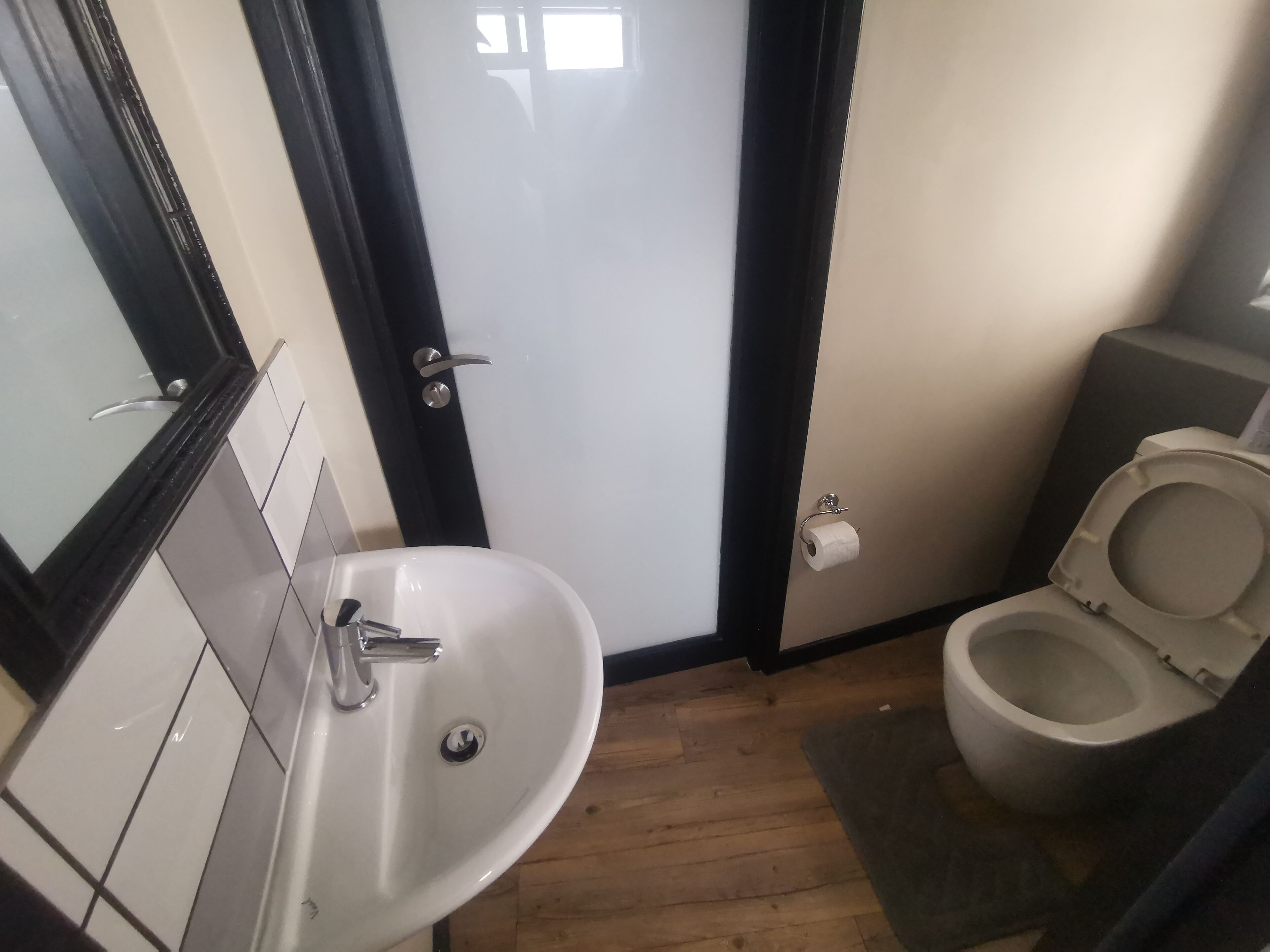 Easy Stay - The Vantage Rosebank