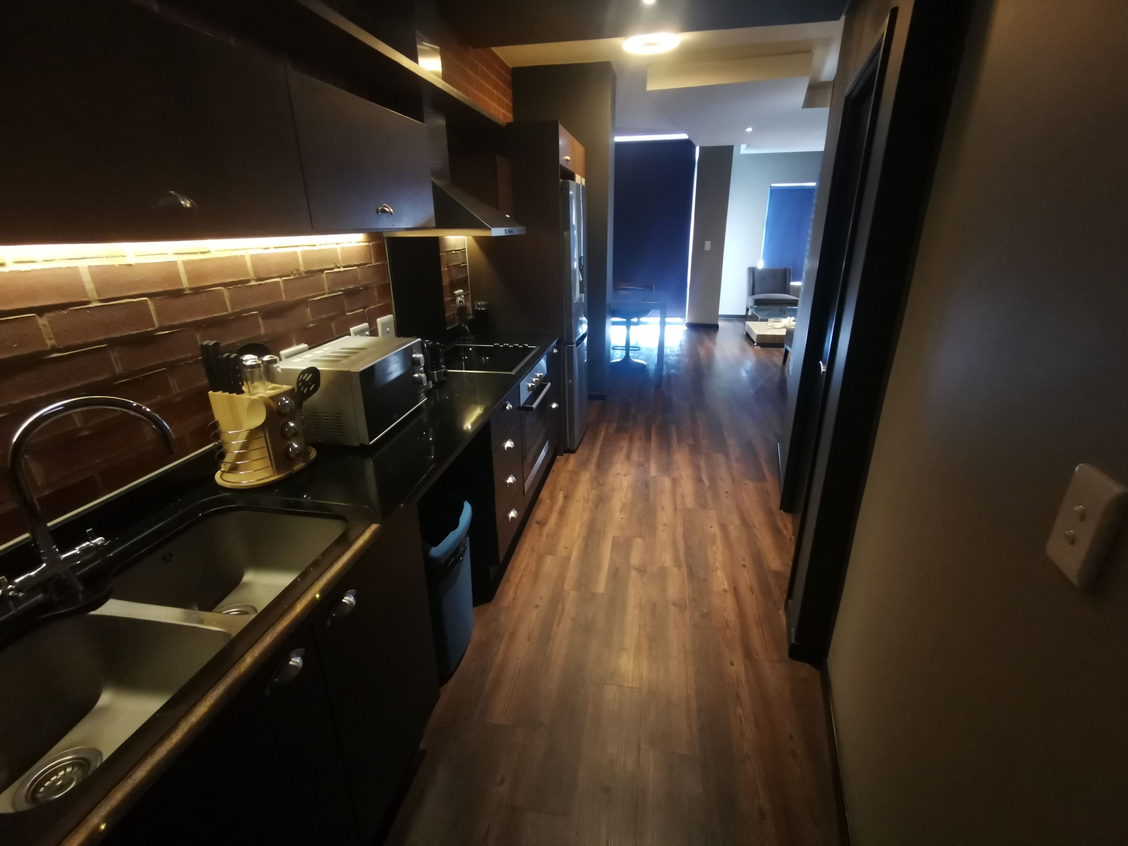 Easy Stay - The Vantage Rosebank