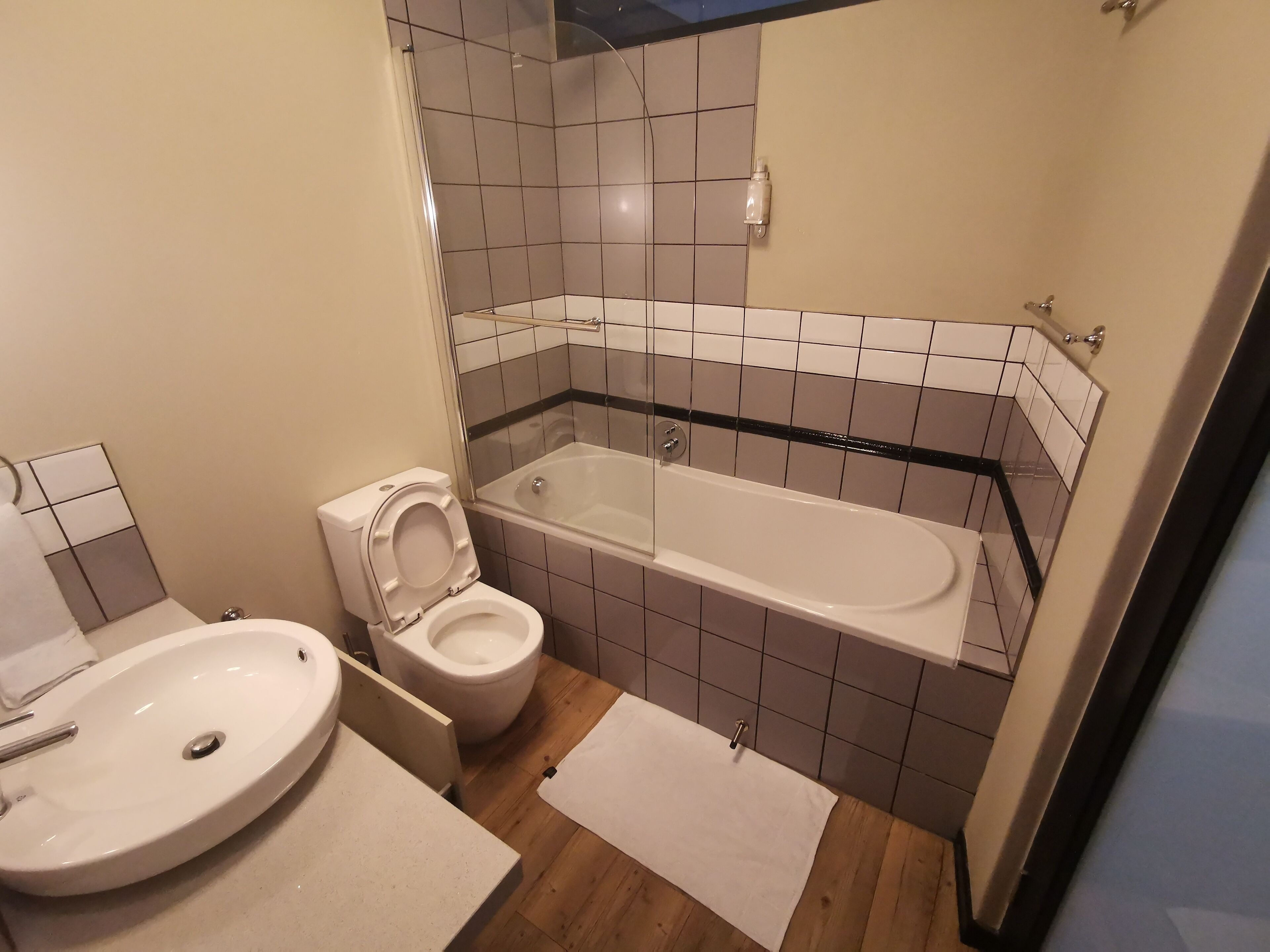 Easy Stay - The Vantage Rosebank