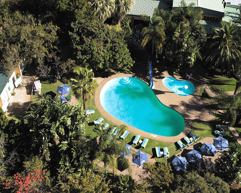 Safari Lodge, Hotel & Convention Centre