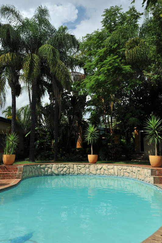 Safari Lodge, Hotel & Convention Centre