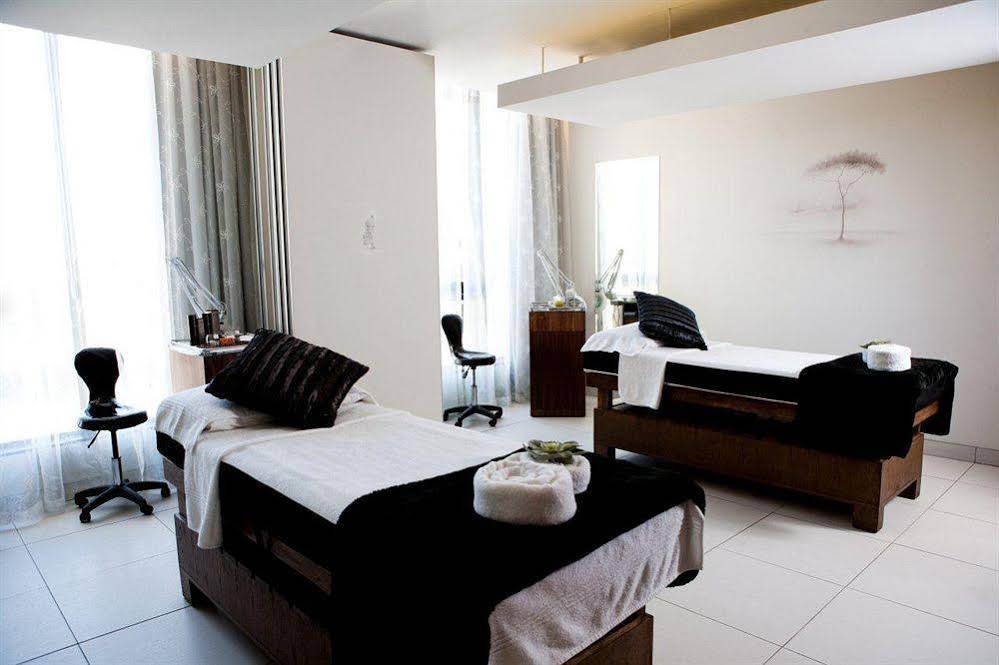 DAVINCI Hotel and Suites